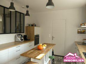 maison à vendre à Le Temple avec cuisine équipée