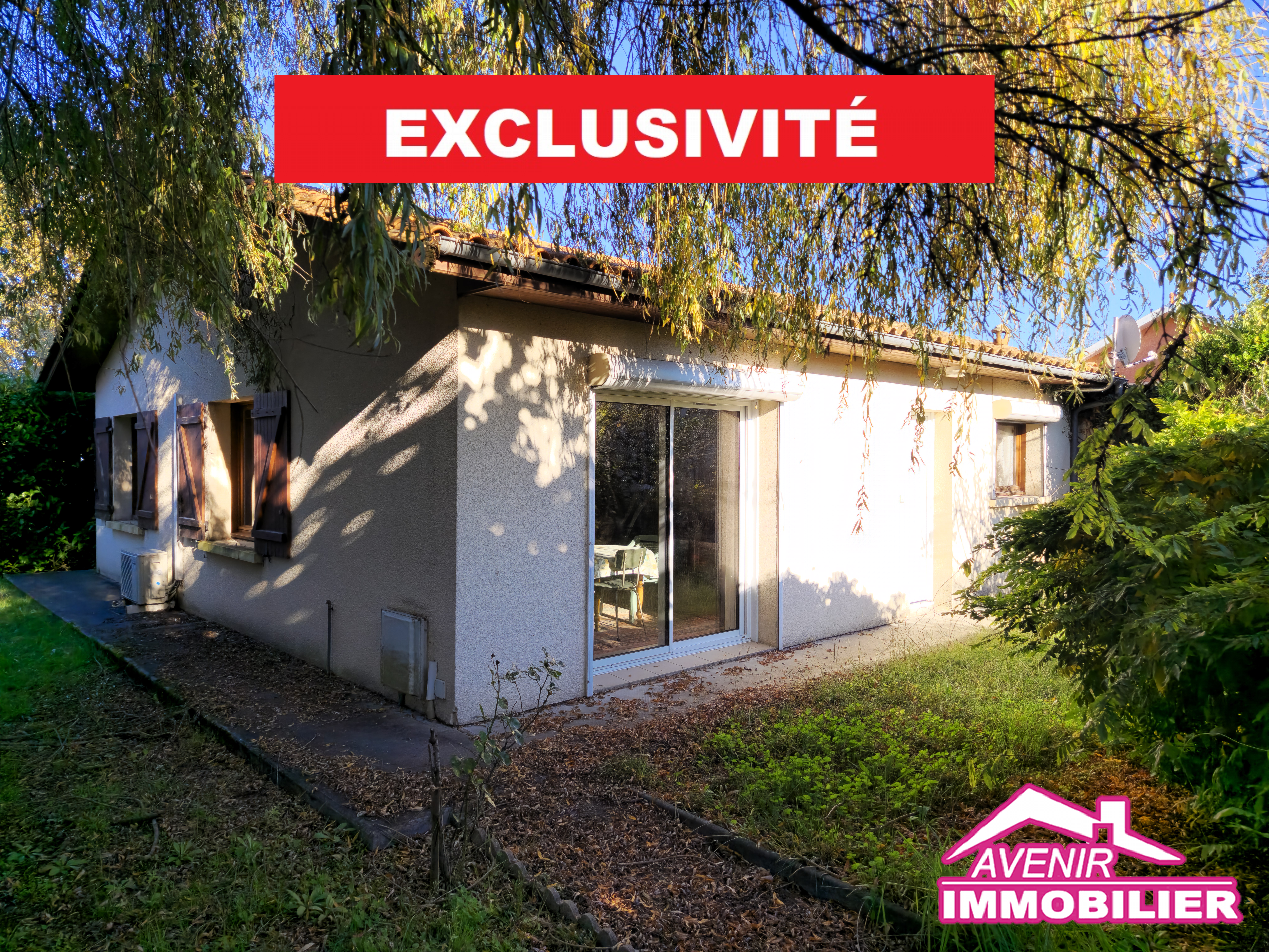 Maison à vendre, avec 2 chambres et garage au centre ville de Lacanau