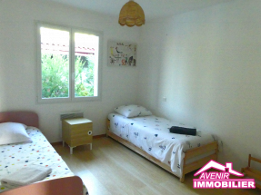 Troisième chambre, avec sol en parquet