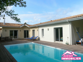 Maison familiale à vendre au Porge – 5 chambres, piscine