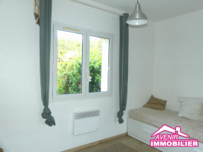 Chambre idéale pour bureau ou espace invité – maison à vendre au Porge