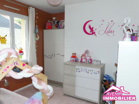 Chambre lumineuse idéale pour enfant ou bureau – maison Le Porge