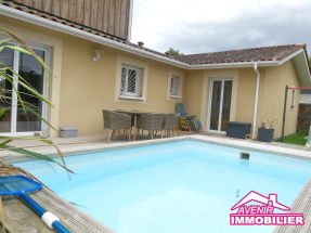 Maison à vendre Le Porge avec piscine et garage