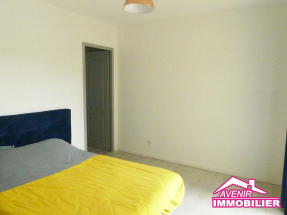 Chambre lumineuse idéale pour enfant ou bureau – maison Le Porge