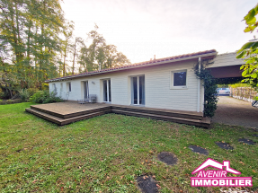 Façade de la maison de plain-pied – 5 chambres à Lacanau