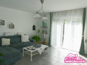 Séjour lumineux ouvert sur terrasse, maison 3 chambres, Lacanau